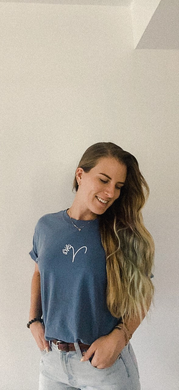 CELA'S OVERSIZE TEE